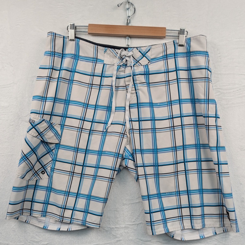 VTG Quiksilver Board Shorts Men's 38 White Blue Plaid 11" Surf Beach Stretch Y2K